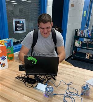 Student using Maker Space 